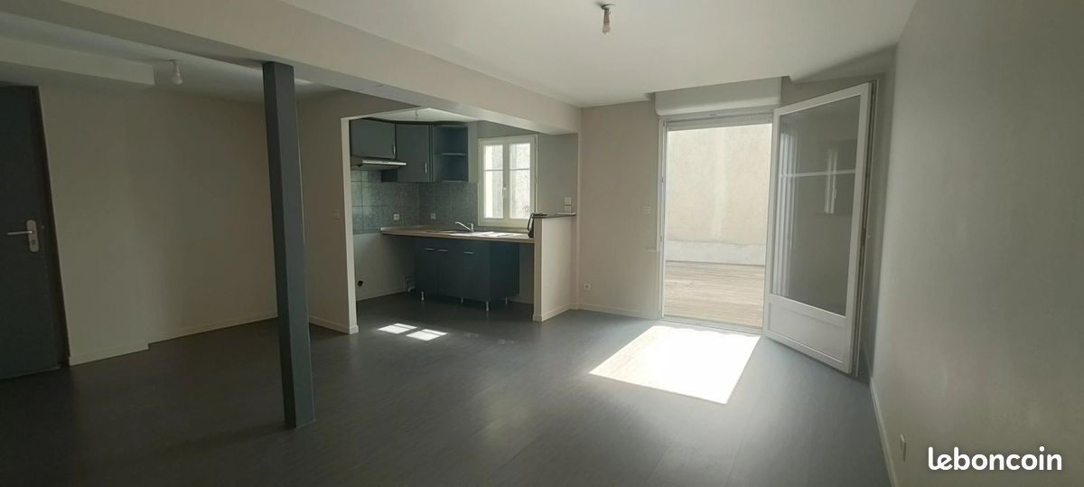 Appartement 3 pièces 50 m² · à Saint-Junien · 50 m² · 600 €/mois