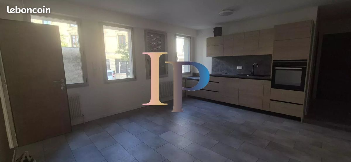 Appartement 3 pièces 67 m² · à Roanne · 67 m² · 750 €/mois