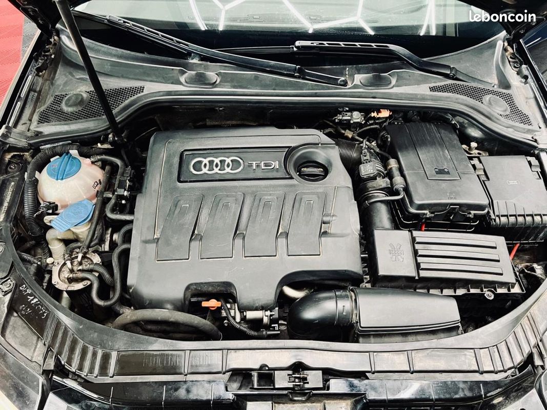 AUDI A3 SportBack 1.6TDI 105CH Ambition Luxe - GARANTIE 12 MOIS (image 23)