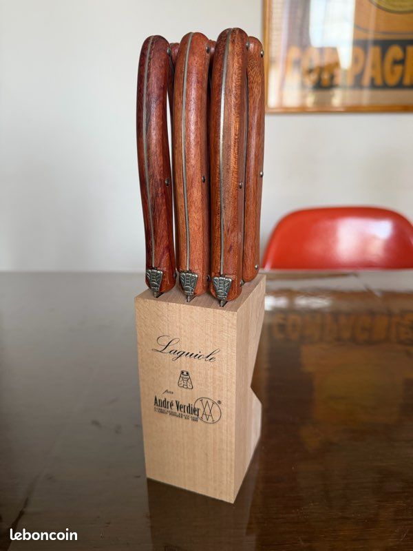 Couteaux à Steak Laguiole André Verdier Bois d'Olivier (image 1)
