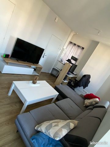 Appartement 2 pièces 44 m² · à Riom · 44 m² · 560 €