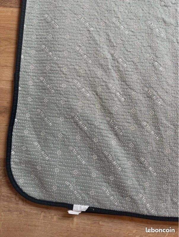 Tapis gris foncé antidérapant (image 5)