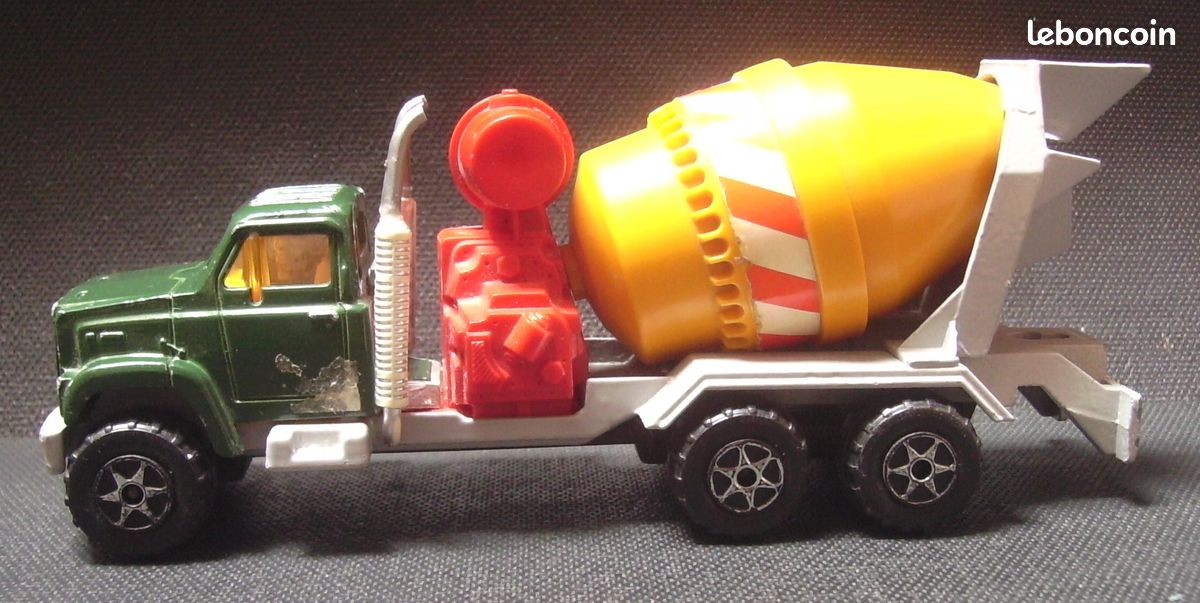 Majorette - 3000 - Betonniere / Ciment Mixer - Gmc Brigadier - E&B Majorette - 3000 - Betonniere / Ciment Mixer - Gmc Brigadier - E&B