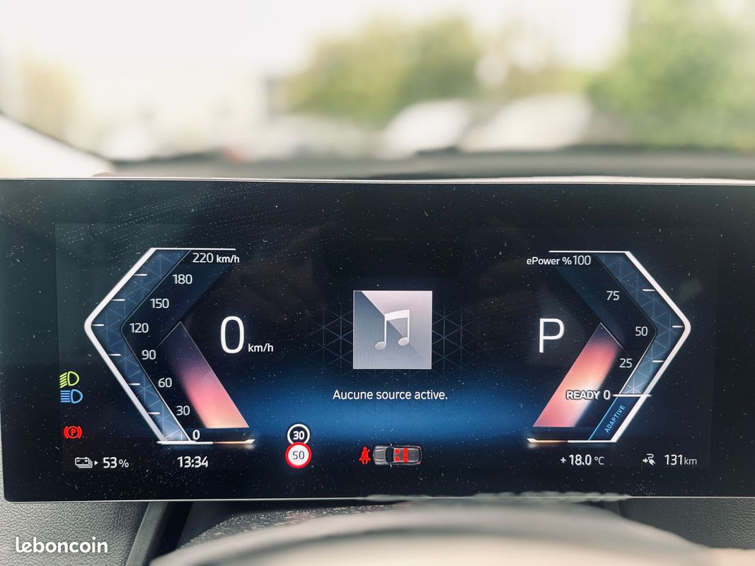 BMW iX 40e 326CH xDrive + CARPLAY SANS FIL + SIEGES CHAUFFANTS/VENTILES/MASSANTS/ELECTRIQUES + HARMAN KARDON + 1ERE MAIN + GARANTIE 12 MOIS (image 25)