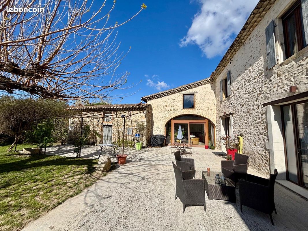 Mas 8 pièces 240 m² (image 25)