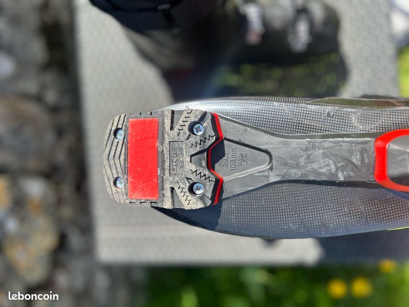 Botte de ski atomic (image 8)