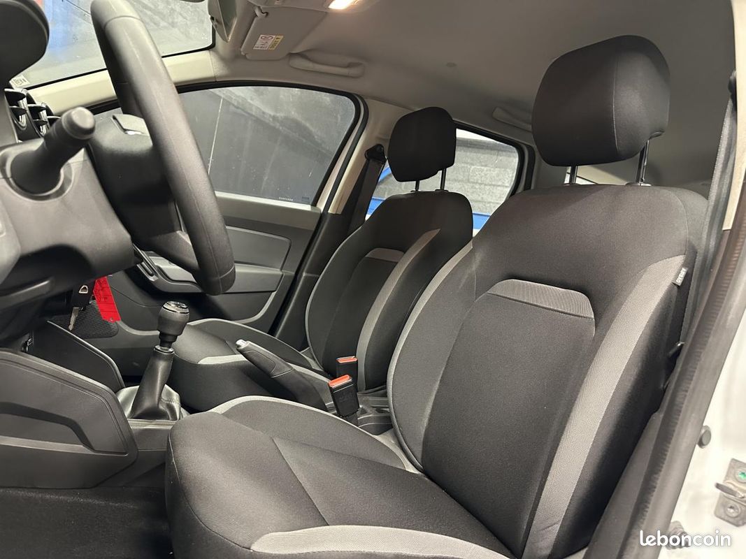 DACIA DUSTER II 1.2 Tce 125 CH / CLIMATISATION / Essentiel (image 12)