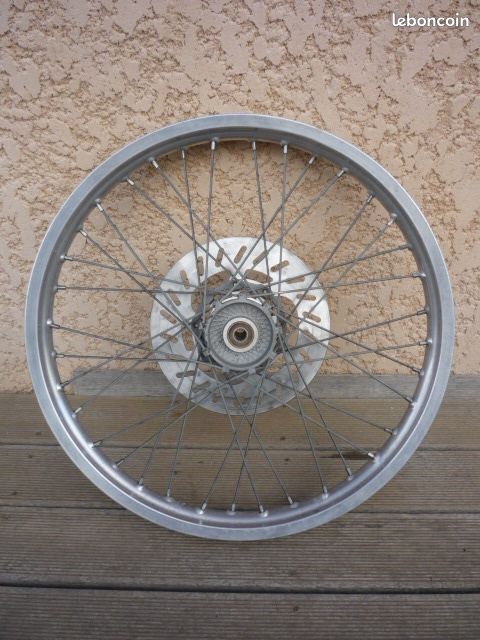 Roue avant yamaha 50 derbi 50 euros (image 2)