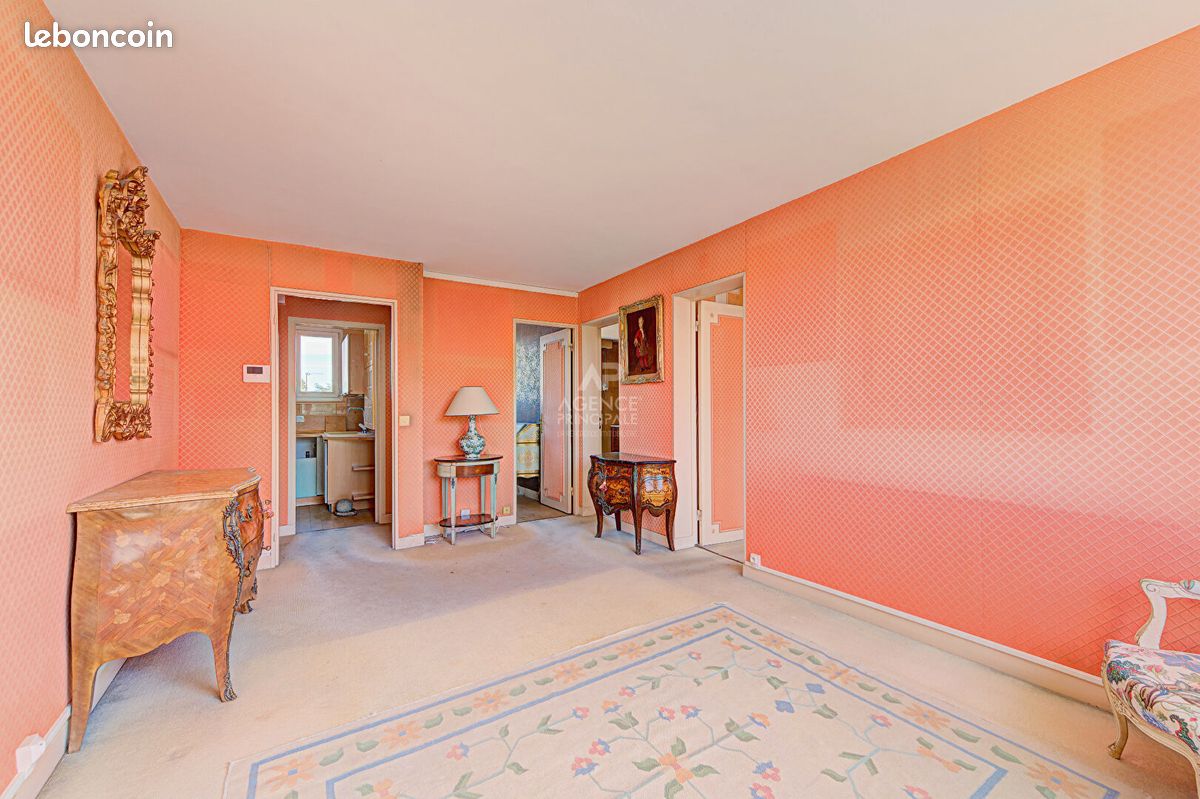 Appartement 4 pièces 64 m² · à Saint-Germain-en-Laye · 64 m² · 298 000 €