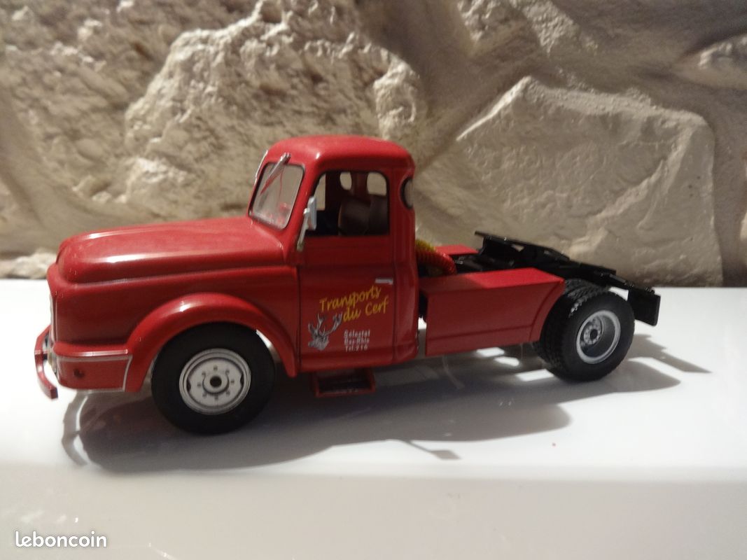 camion 1/43 semi-remorque WILLEME LC610 transport du cerf