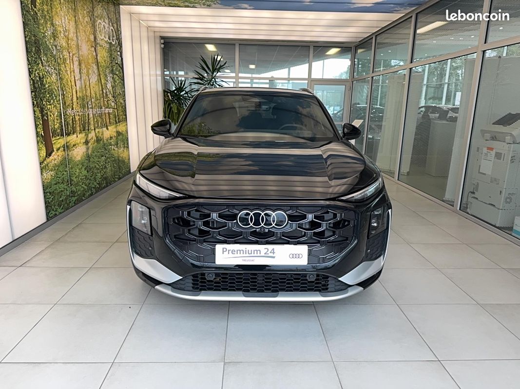 AUDI Q3 e-hybrid 272 ch S tronic 6 S line (image 7)