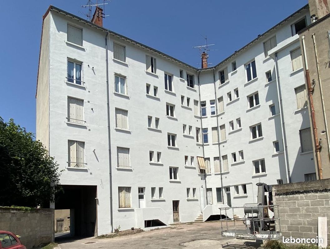 Immeuble 3 pièces 1083 m² · à Montluçon · 1 083 m² · 791 800 €