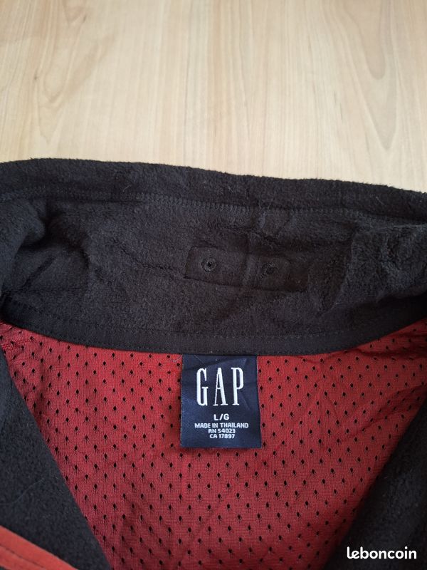 Pull polaire taille L marque Gap Vêtements