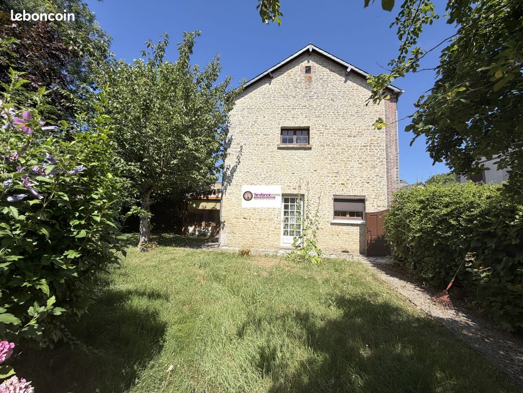 Maison 4 pièces 110 m² · à Courtomer · 110 m² · 130 000 €