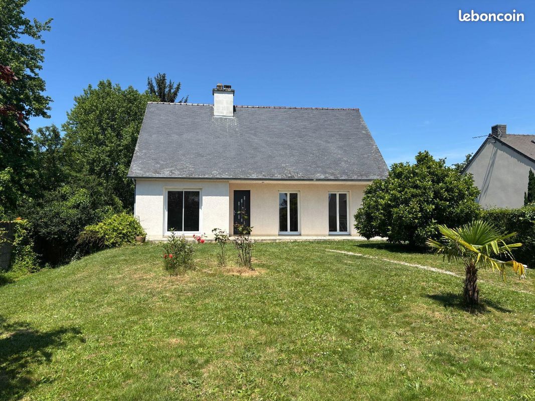 Maison 7 pièces 141 m² · à Bourgbarré · 141 m² · 349 900 €