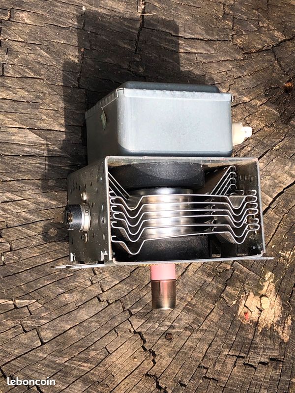 Magnétron Panasonic 2M210-M1 G06-06060 1 four micro onde Far 2450 Mhz shf Radio amateur (image 7)