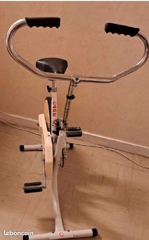 Vélo sport maison très bon état (image 1)