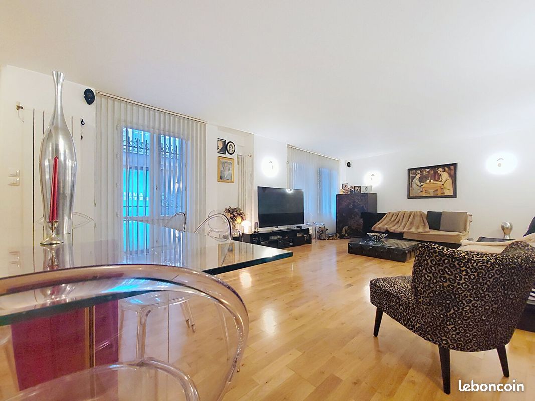Appartement 4 pièces 90 m² · à Paris · 90 m² · 760 000 €