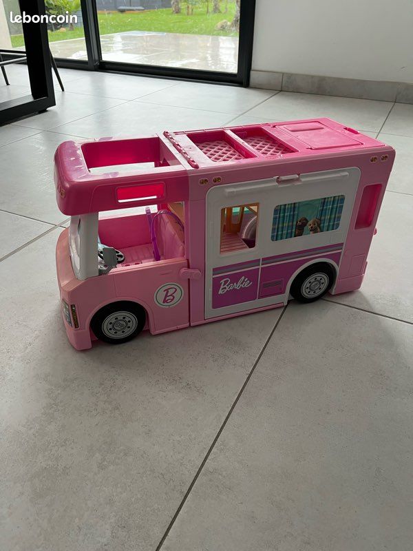 Camping car Barbie (image 1)