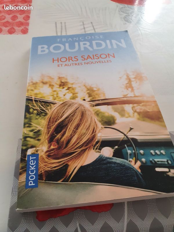 Livre de poche (image 1)