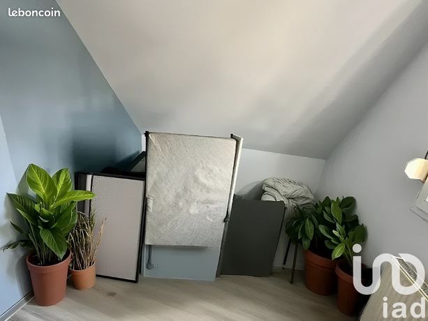 https://img.leboncoin.fr/api/v1/lbcpb1/images/82/60/64/826064b14608769d439c2238de1ba87892cec15b.jpg?rule=ad-image
