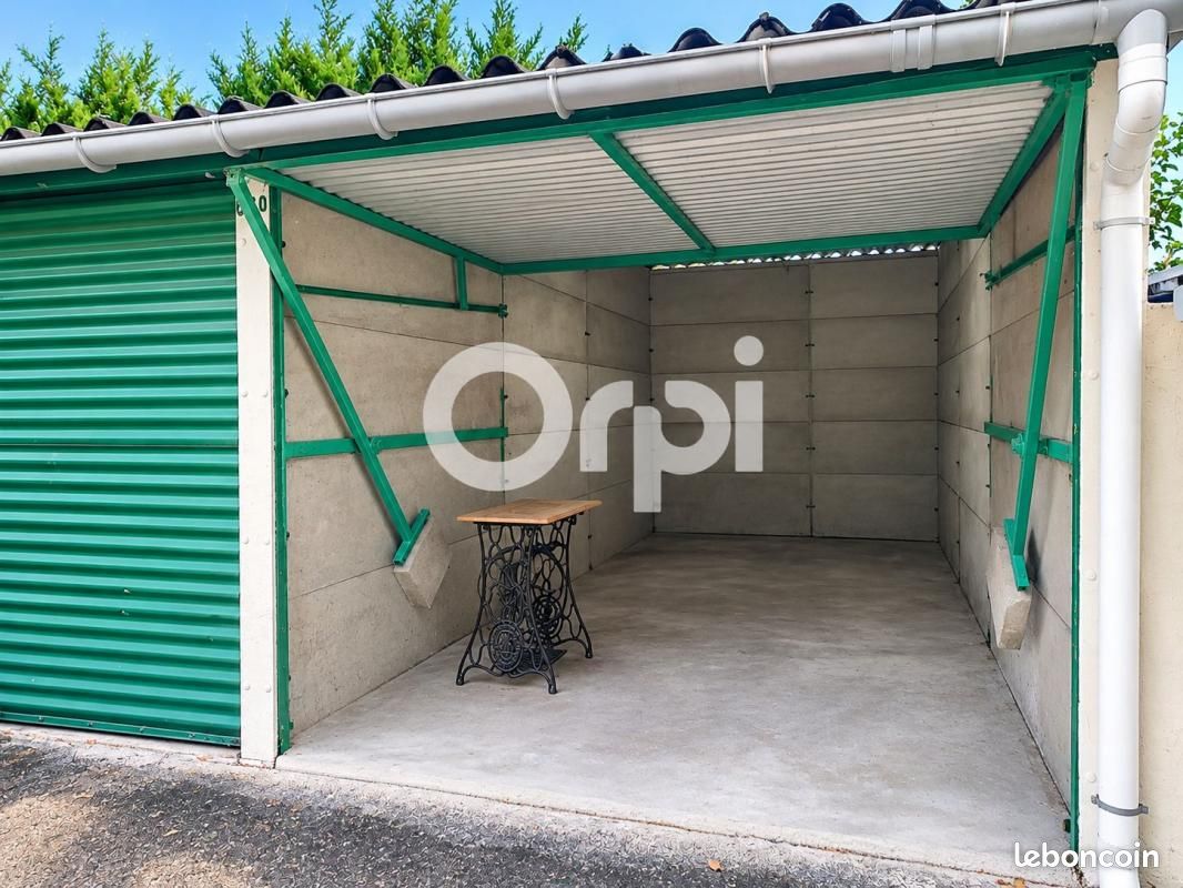 Parking 13 m² · à Noisy-le-Grand · 13 m² · 15 000 €