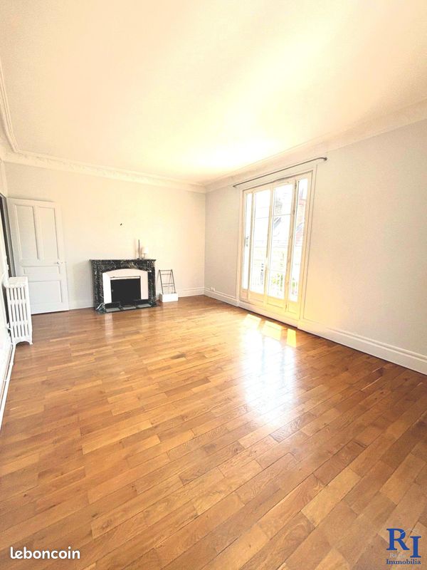 Appartement 3 pièces 94 m² · à Grenoble · 94 m² · 1 199 €