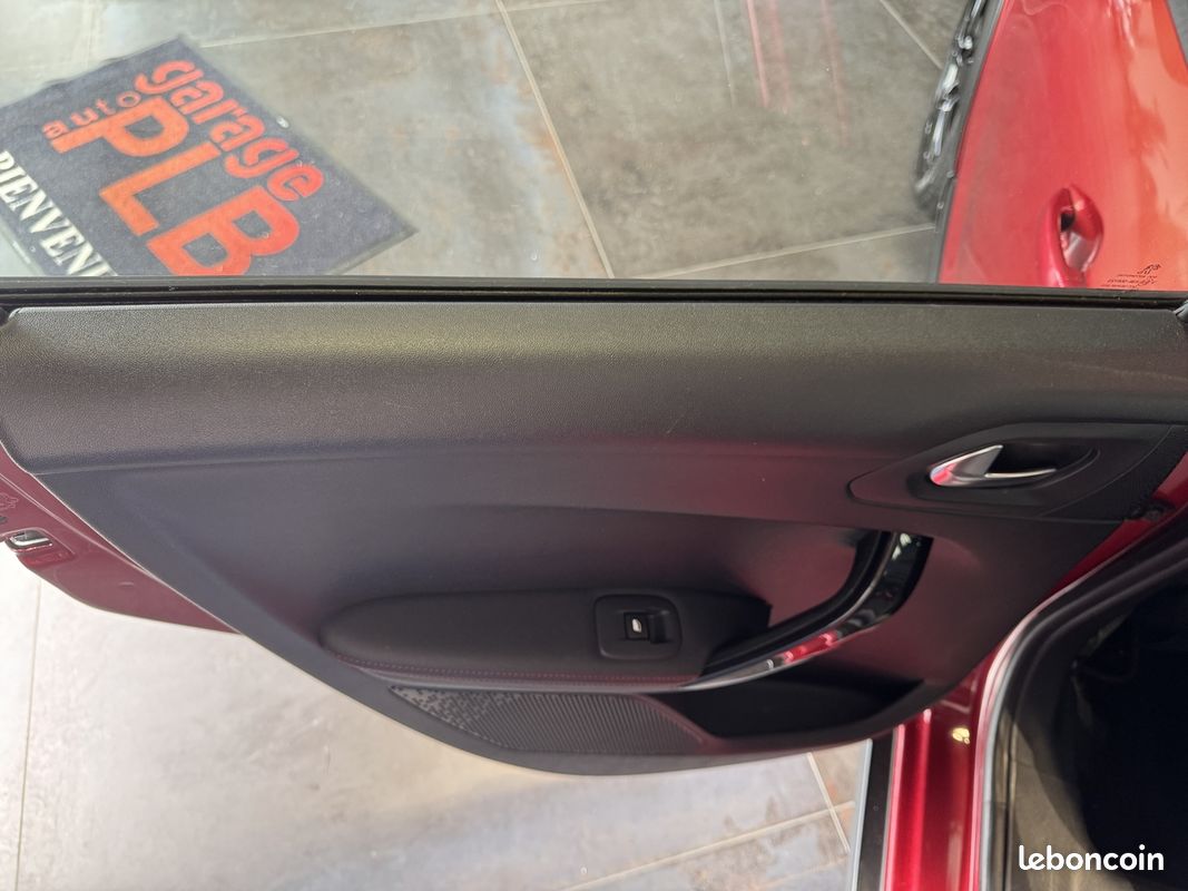 Peugeot 2008 1.6 BLUEHDI 100CH GT-LINE PLB AUTO (image 21)