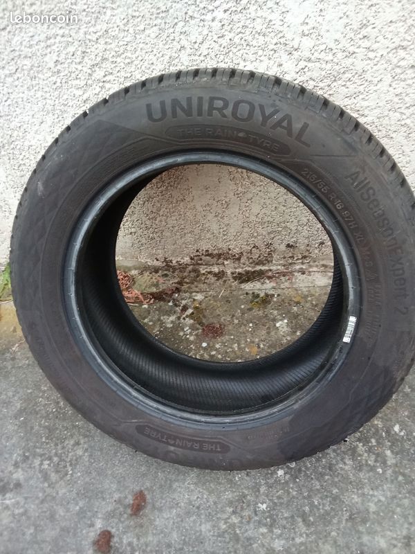 Pneu 215 55 16 (image 1)