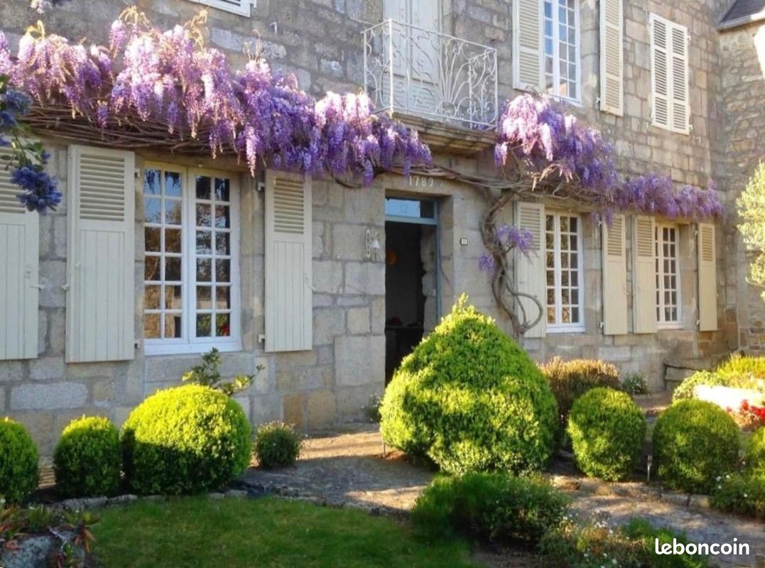 Maison 8 pièces 169 m² · à Pont-Croix · 169 m² · 483 000 €