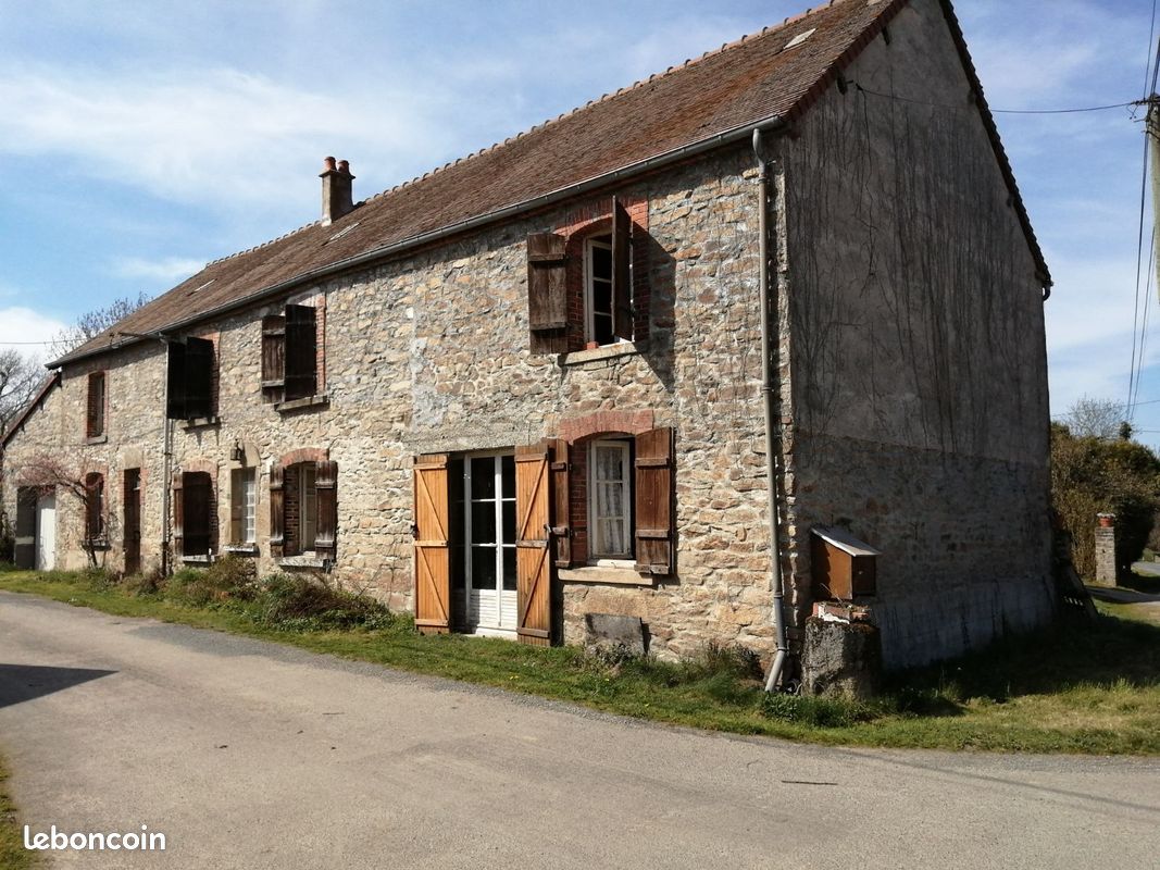 Maison 6 pièces 150 m² · à Azerables · 150 m² · 58 000 €
