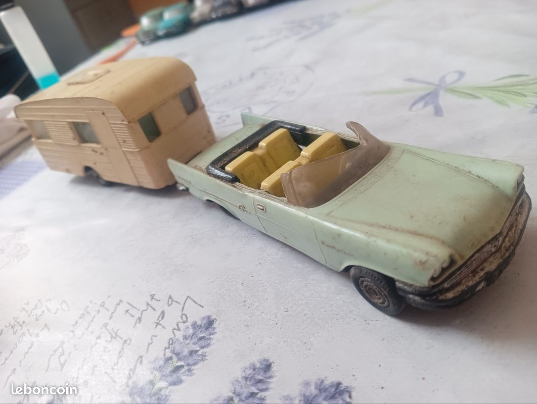 Chrysler New Yorker +caravane digue norev (image 1)