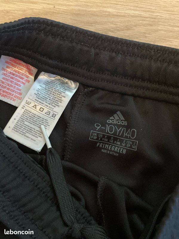 Jogging noir de la marque Adidas, taille 9 10 ans (image 3)