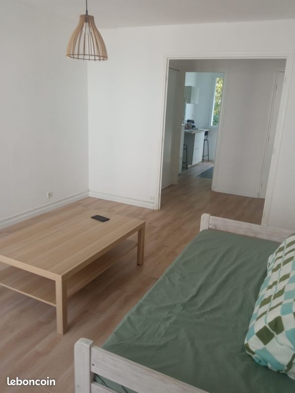 Appartement 3 pièces 57 m² · à Grenoble · 57 m² · 830 €
