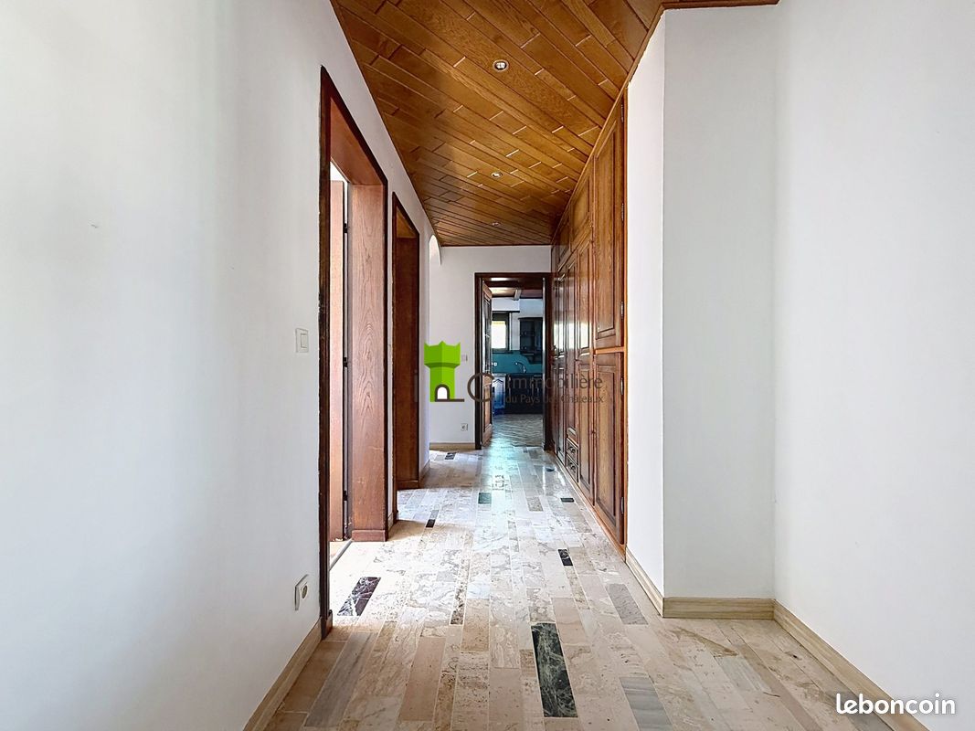 Maison 8 pièces 202 m² (image 22)