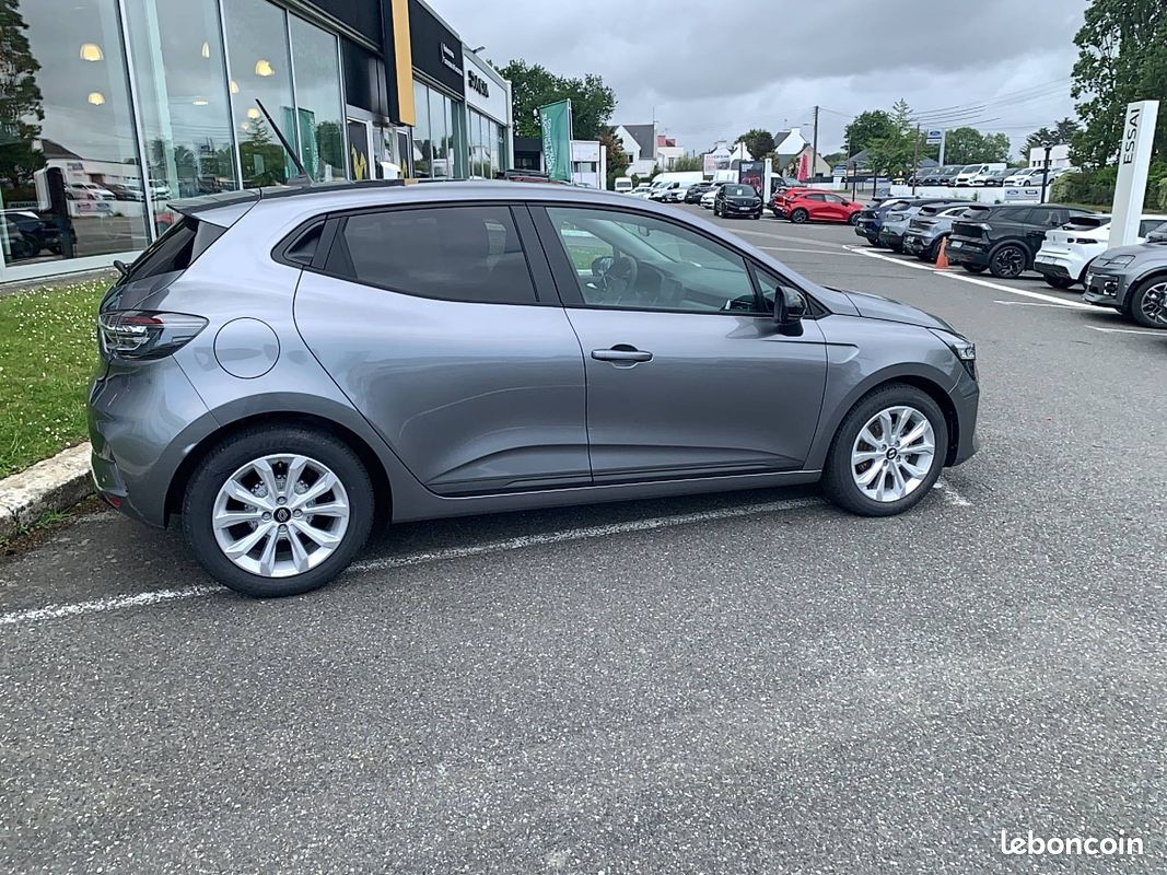RENAULT Clio TCe 90 ch Generation (image 7)