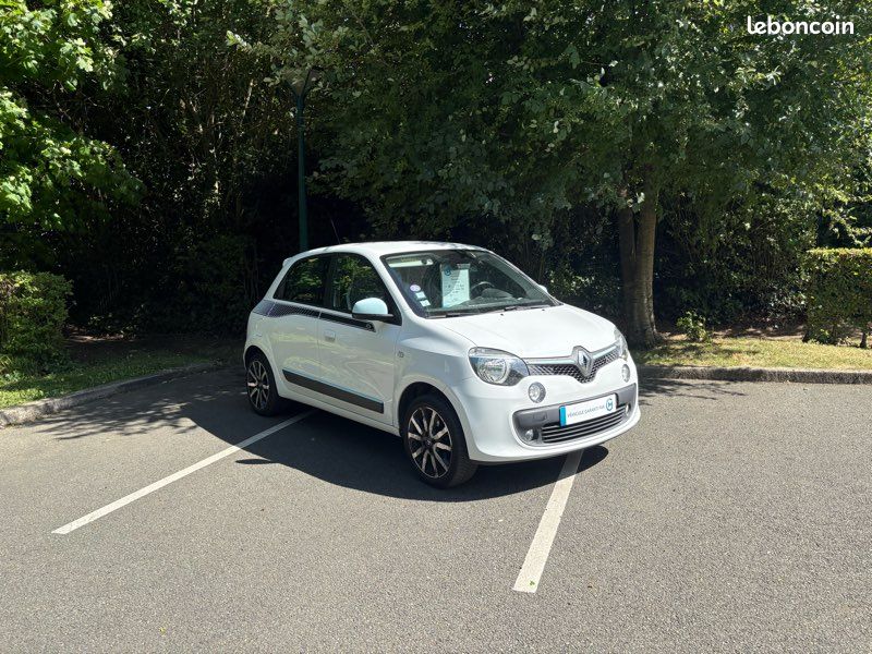 Twingo lll / 1 er Main / Chaîne / Essence / intense / Garantie (image 1)
