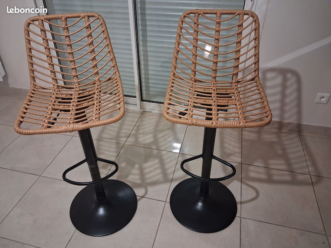 Chaises de bar (image 1)
