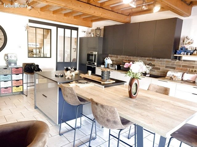 Maison 5 pièces 100 m² · à Crémieu · 100 m² · 279 000 €