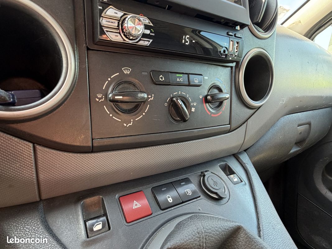 PEUGEOT Partner 1.6 HDI 90 ATTELAGE (image 13)