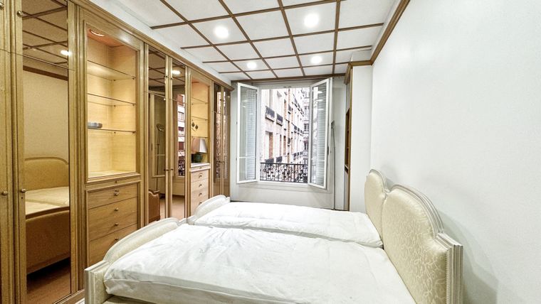 Appartement a louer paris-17e-arrondissement - 4 pièce(s) - 119 m2 - Surfyn