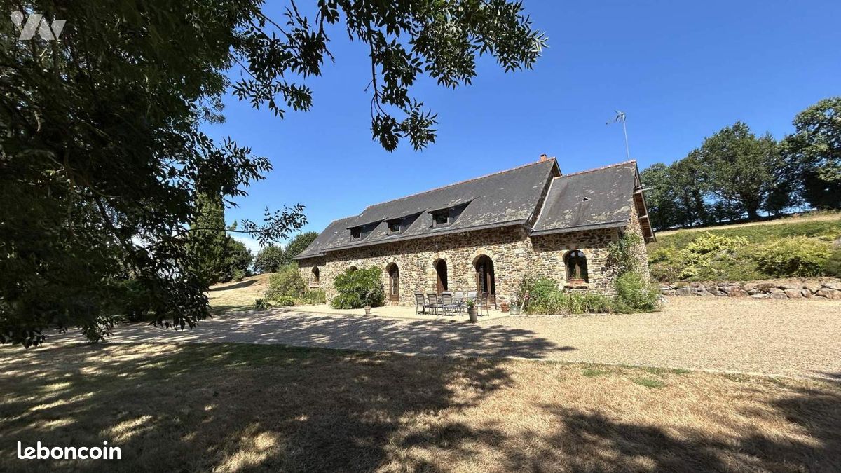 Maison 7 pièces 192 m² · à La Roche-Neuville · 192 m² · 373 500 €