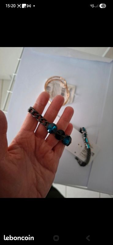 Lot de bijoux fantaisies 2 Neuf avec étiquette 1 Neuf sans étiquette (image 8)