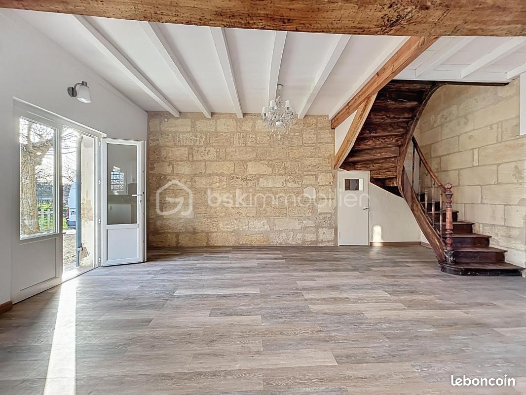 Maison 8 pièces 190 m² · à Sainte-Terre · 190 m² · 224 000 €