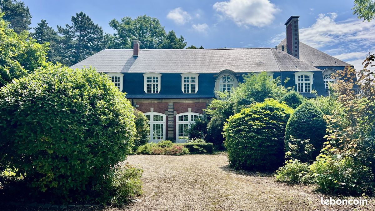 Maison 7 pièces 214 m² · à Hem · 214 m² · 845 000 €