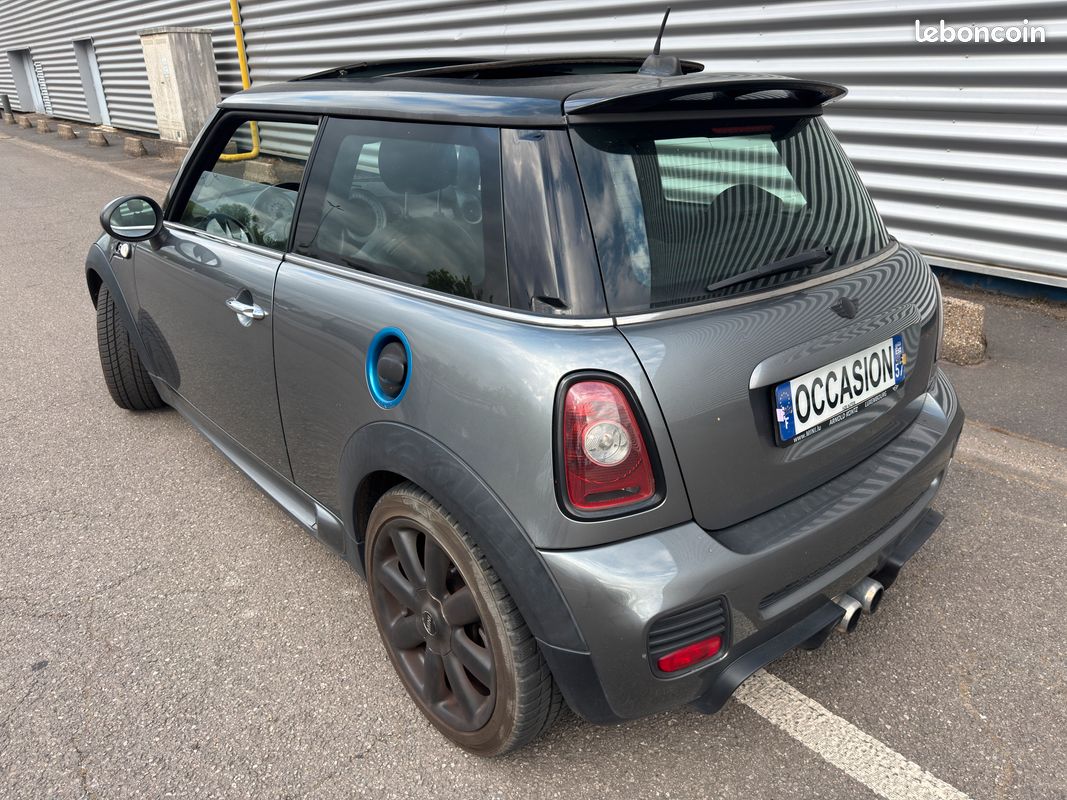 Mini Cooper S R56 1.6 175ch - 2e main - toit ouvrant - sièges cuir chauffants - gps (image 4)