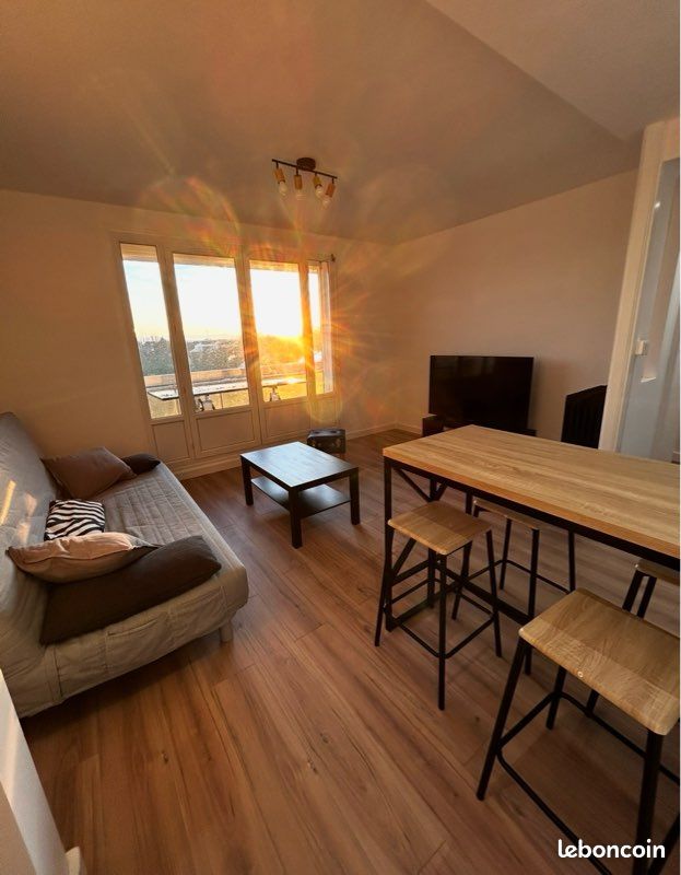 Appartement 4 pièces 65 m² · à Reims · 65 m² · 833 €/mois