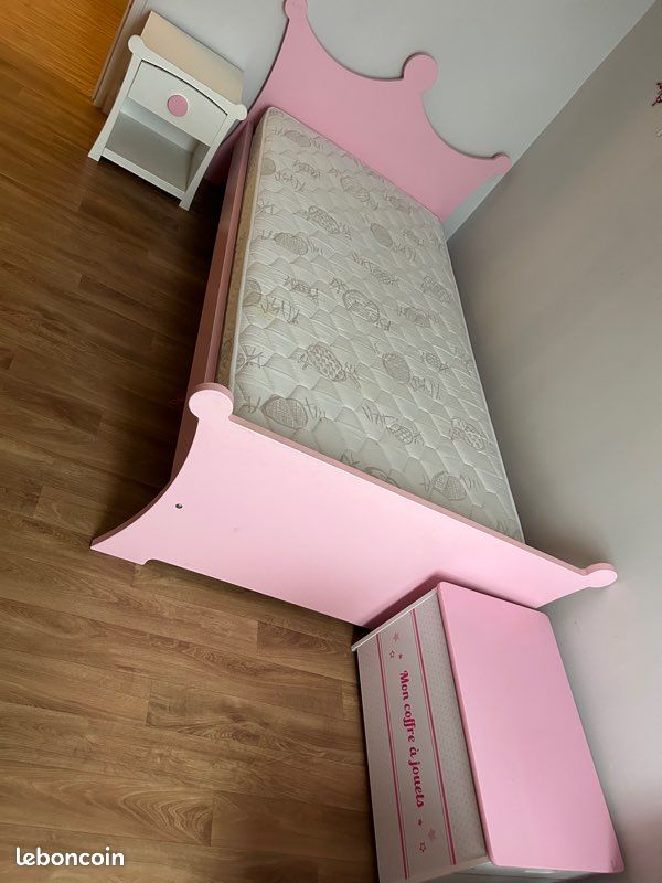 Ensemble lit + table de chevet + matelas (image 2)