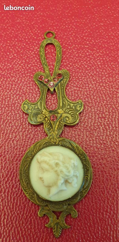 Pendentif Ancien Cassé N110 - Bijou Vintage à Recycler Ou Réparer - Occasion Pour Créateurs Ou Collectionneurs