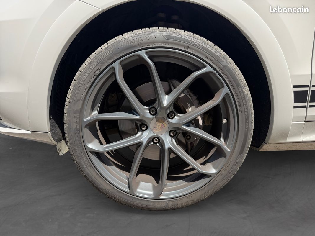PORSCHE CAYENNE 3.0 V6 E-HYBRID COUPE PLATINIUM EDITION 462Ch Garantie 12 mois (image 18)